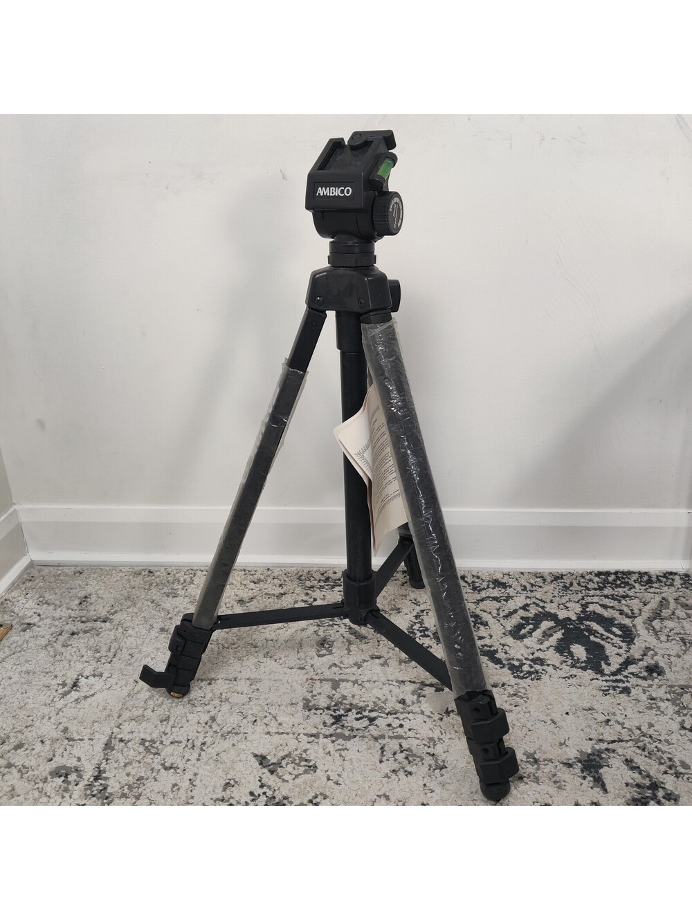 Ambico The Onyx Videophile Video Tripod Model V-0541 with Fluid Panhead NWT